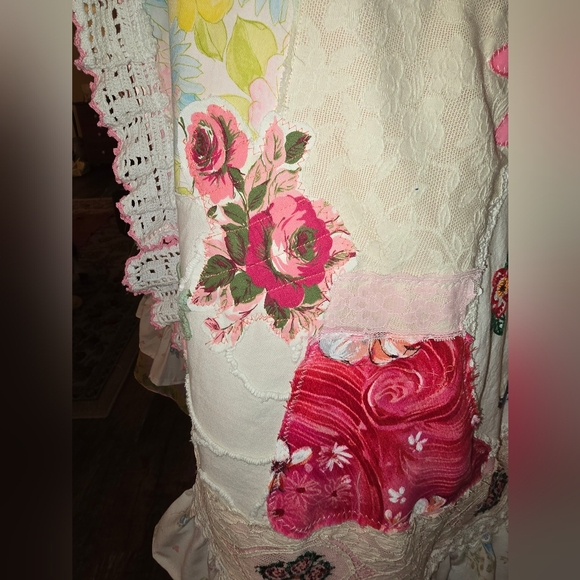 Floral Patchwork Dress with Lace Details - Picture 7 of 16